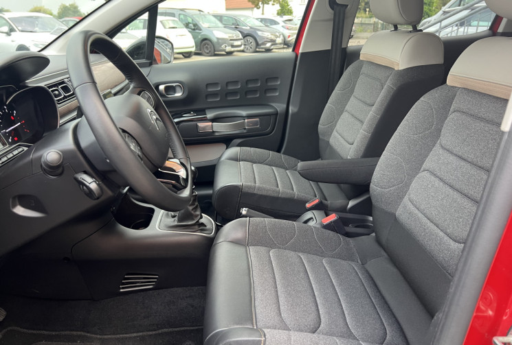 Citroën C3 1.2 PureTech 110 SHINE BVM6  Courroie OK 