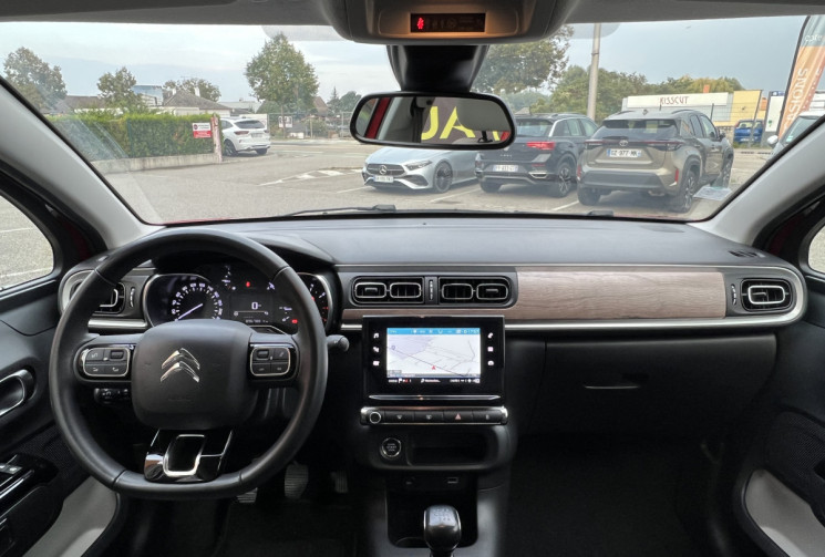 Citroën C3 1.2 PureTech 110 SHINE BVM6  Courroie OK 