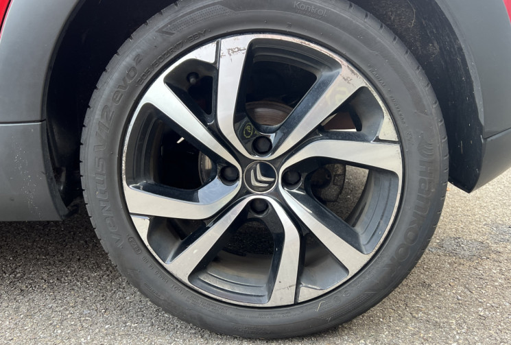 Citroën C3 1.2 PureTech 110 SHINE BVM6  Courroie OK 