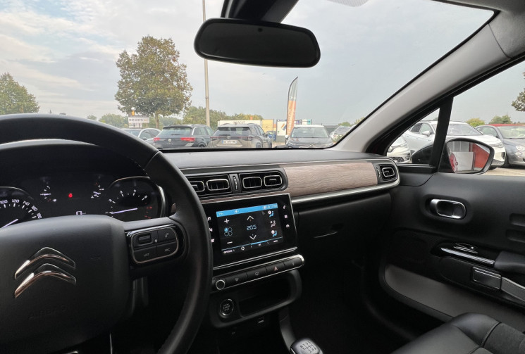 Citroën C3 1.2 PureTech 110 SHINE BVM6  Courroie OK 