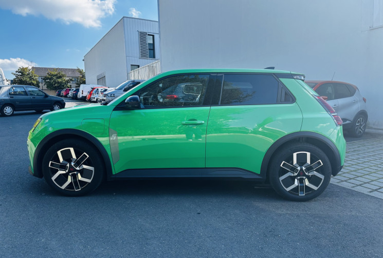 Renault 5 E-Tech Electrique 150 ch autonomie confort Techno