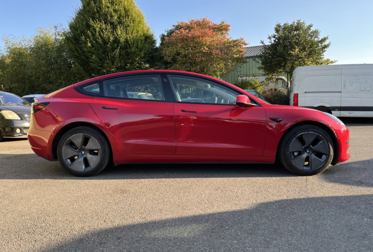 Tesla Model 3 Standard Range Plus RWD