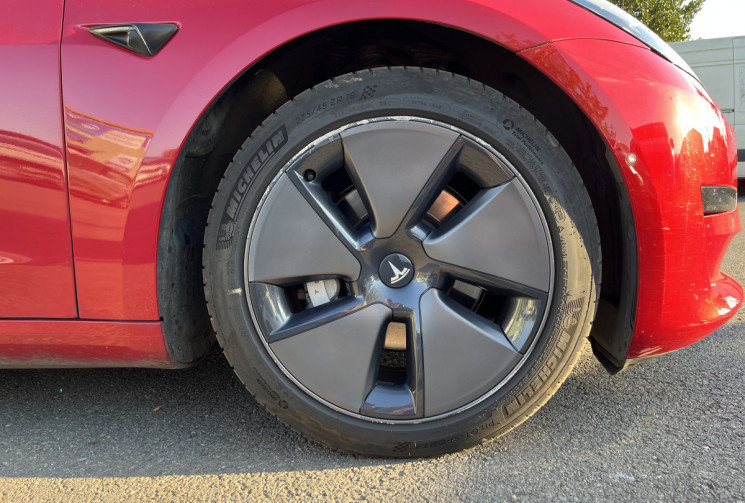 Tesla Model 3 Standard Range Plus RWD