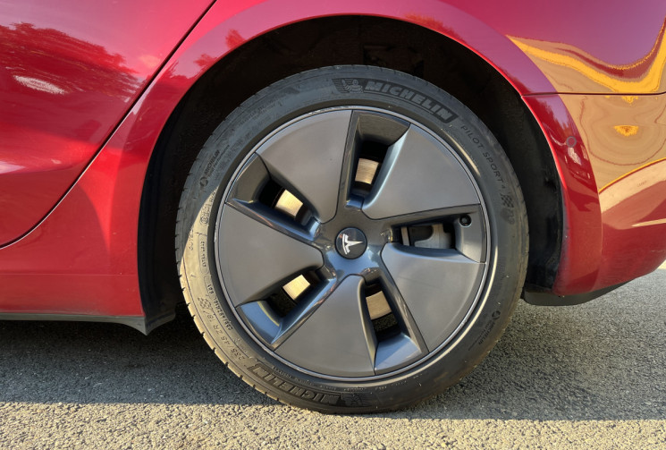 Tesla Model 3 Standard Range Plus RWD