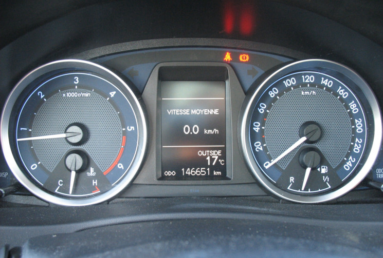 Toyota AURIS SW  (2) 124 D-4D Dynamic