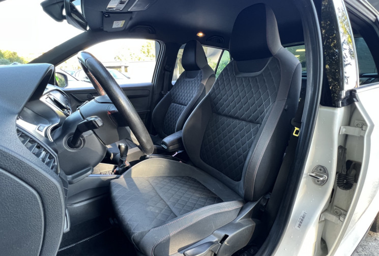 Skoda Fabia 1.0 TSI 95 Monte Carlo / 2ème Main / Carplay / Caméra / Keyless / Entretien à Jour