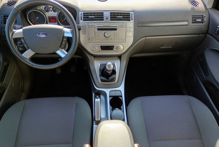 Ford Kuga 2.0 TDCi 140 cv - TITANIUM