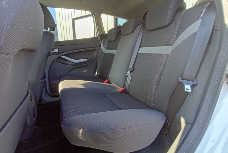 Ford Kuga 2.0 TDCi 140 cv - TITANIUM