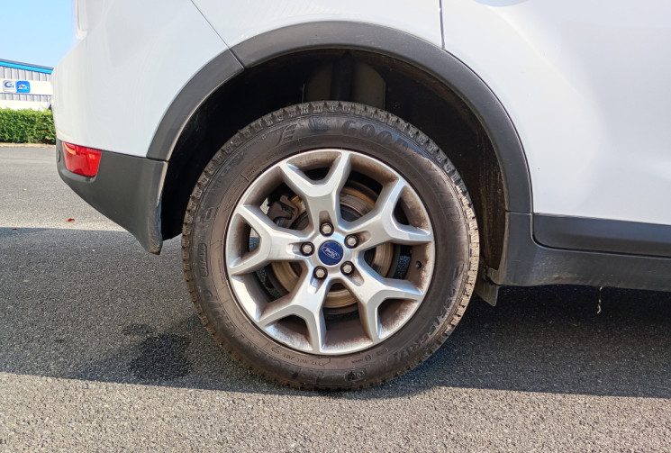 Ford Kuga 2.0 TDCi 140 cv - TITANIUM
