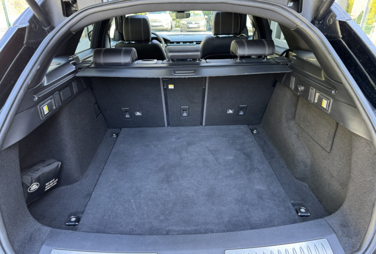 Land-Rover Range Rover Velar D240 HSE R-Dynamic / Toit pano ouvrant / Carplay / Entretien à jour 
