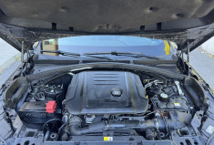 Land-Rover Range Rover Velar D240 HSE R-Dynamic / Toit pano ouvrant / Carplay / Entretien à jour 