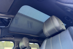 Land-Rover Range Rover Velar D240 HSE R-Dynamic / Toit pano ouvrant / Carplay / Entretien à jour 
