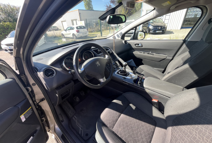 Peugeot 3008 1.6 HDi115 Allure
