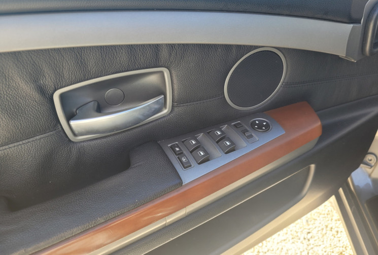 BMW SERIE 7 735 IA INDIVIDUAL MARINE