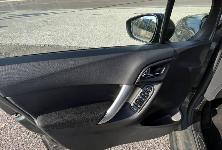Citroën C3 Citroën C3 1.6 VTi 120 CH Boîte Automatique