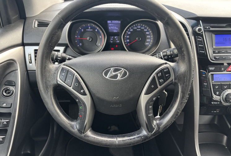 Hyundai i30 1.6 CRDI 128 PREMIUM