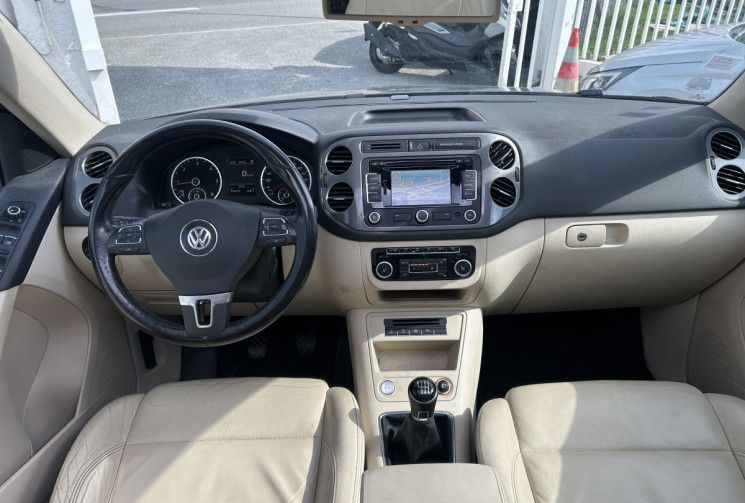Volkswagen Tiguan 2.0 TDI 140 Ch BlueMotion Technology FAP Carat * 1ER MAIN * TOIT OUVRANT 