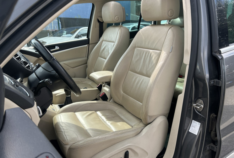 Volkswagen Tiguan 2.0 TDI 140 Ch BlueMotion Technology FAP Carat * 1ER MAIN * TOIT OUVRANT 