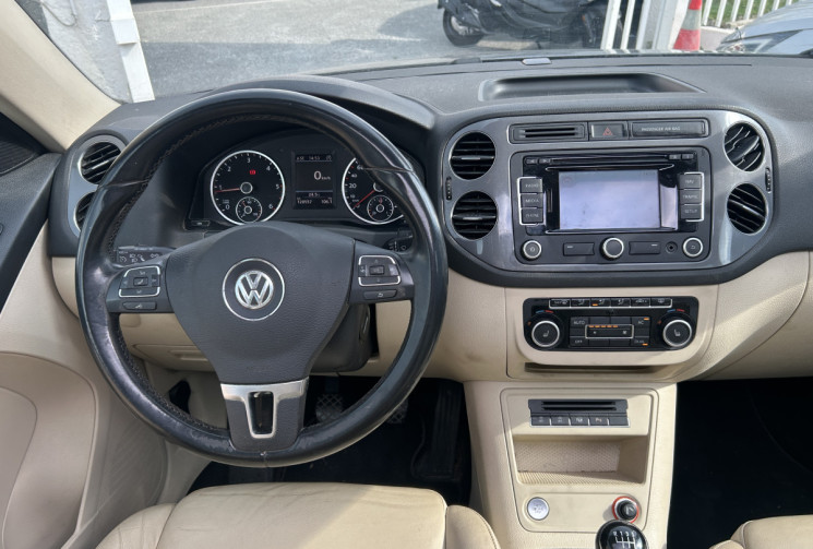 Volkswagen Tiguan 2.0 TDI 140 Ch BlueMotion Technology FAP Carat * 1ER MAIN * TOIT OUVRANT 
