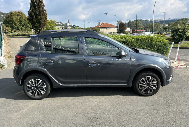 Dacia Sandero TCE 90 Stepway Entretien Renault