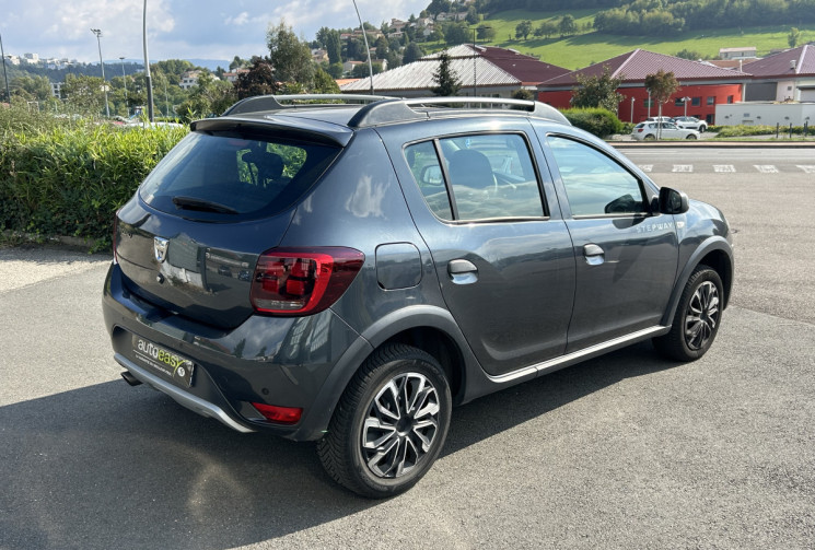 Dacia Sandero TCE 90 Stepway Entretien Renault