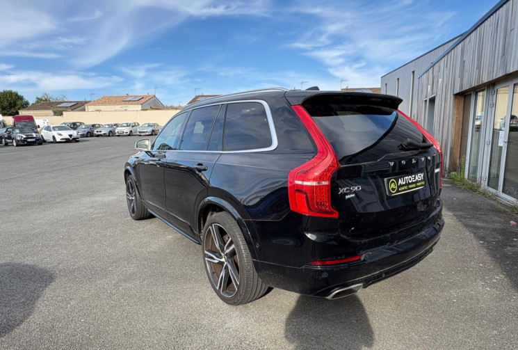 Volvo XC90  II D5 2.0 TDi 235 R DESIGN / 7 PLACES / BOITE AUTOMATIQUE / GARANTIE 12 MOIS 