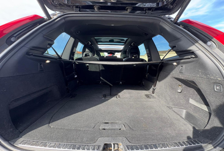 Volvo XC90  II D5 2.0 TDi 235 R DESIGN / 7 PLACES / BOITE AUTOMATIQUE / GARANTIE 12 MOIS 