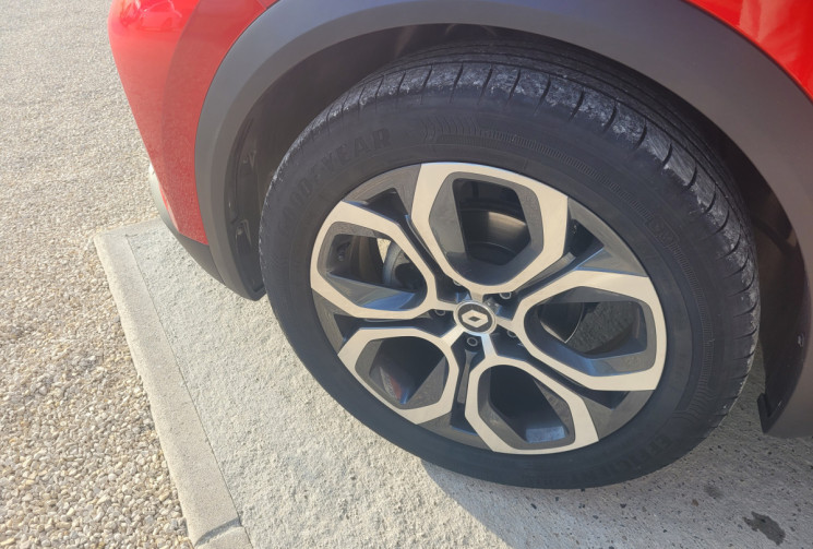 Renault Captur 1.3 TCE 140 FAP INTENS