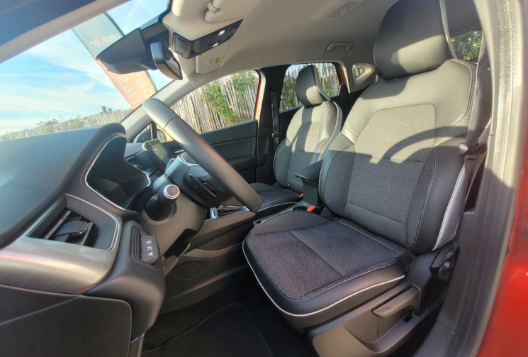Renault Captur 1.3 TCE 140 FAP INTENS