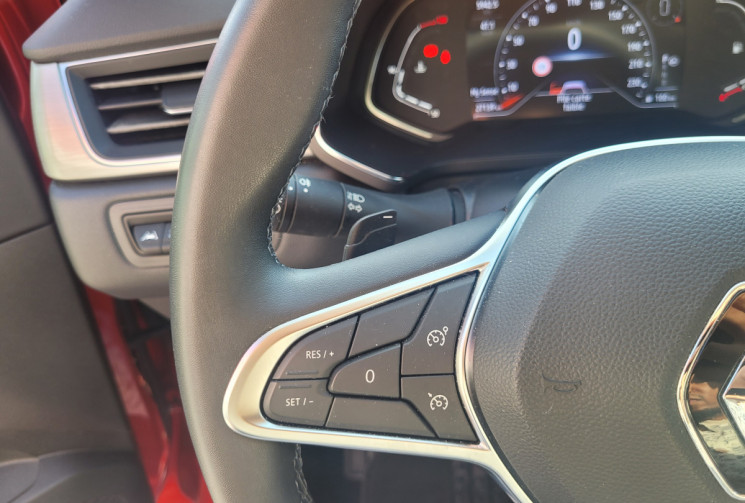 Renault Captur 1.3 TCE 140 FAP INTENS