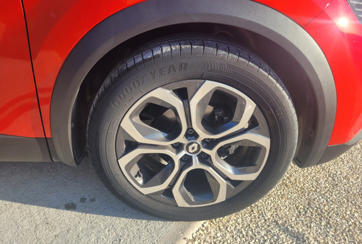 Renault Captur 1.3 TCE 140 FAP INTENS