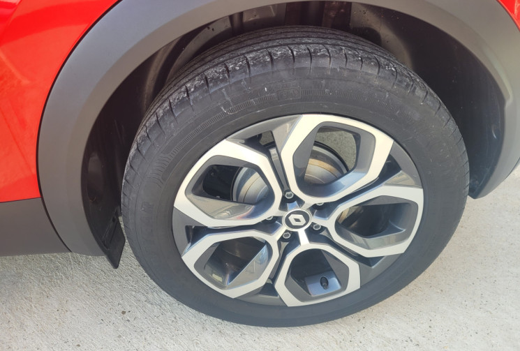 Renault Captur 1.3 TCE 140 FAP INTENS