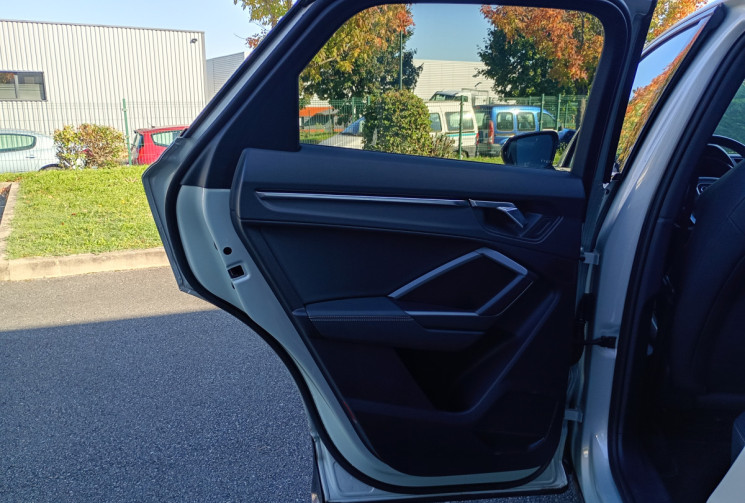 Audi Q3 Sportback 35 TFSI - 1.5 150 cv - DSG7- S-LINE