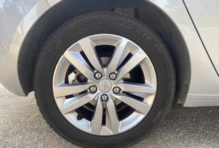 Peugeot 308 II 1.2 VTi ACCESS 12V 82CH