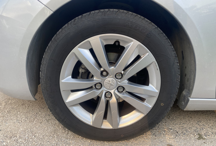 Peugeot 308 II 1.2 VTi ACCESS 12V 82CH