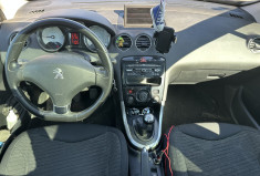 Peugeot 308 1.6 e-HDi  FAP 112 SPORTIUM / DISTRI FAITE Peugeot 308 1.6 e-HDi  FAP 112 SPORTIUM / DISTRI FAITE