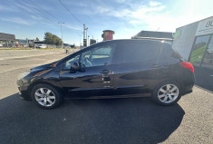 Peugeot 308 1.6 e-HDi  FAP 112 SPORTIUM / DISTRI FAITE Peugeot 308 1.6 e-HDi  FAP 112 SPORTIUM / DISTRI FAITE