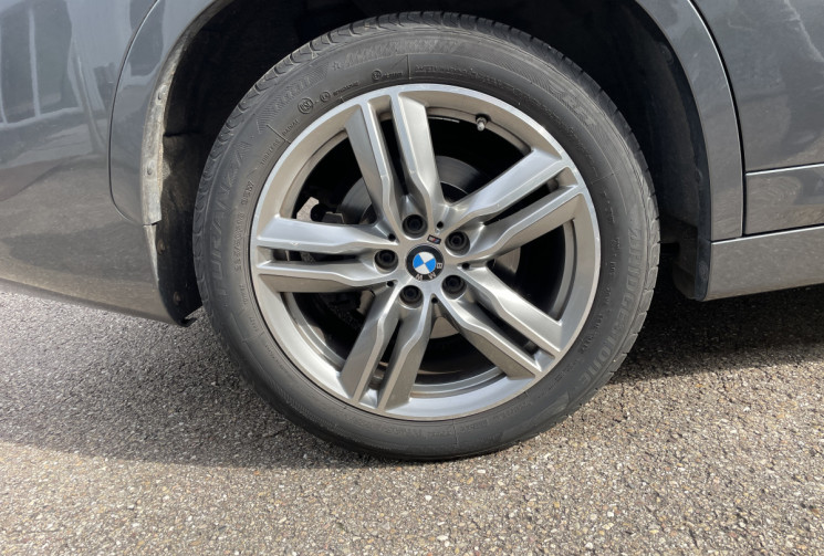 BMW X1 20d X Drive 190 ch M Sport BVA /Toit ouvrant panoramique / Barre de toit / Siège électrique BMW X1 20d X Drive 190 ch M Sport BVA /Toit ouvrant panoramique / Barre de toit / Siège électrique