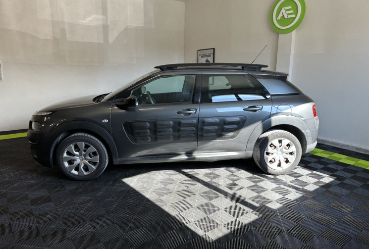 Citroën C4 CACTUS 1.2 PureTech 82 Feel + GPS / KIT DISTRIBUTION OK