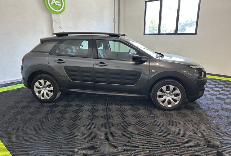 Citroën C4 CACTUS 1.2 PureTech 82 Feel + GPS / KIT DISTRIBUTION OK