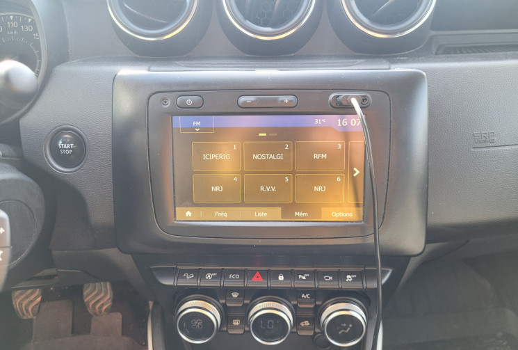 Dacia Duster 1.5 BLUE DCI 115 PRESTIGE 4WD 4X4 GPS CAMERA 360 SIEGES CHAUFFANTS ATTELAGE