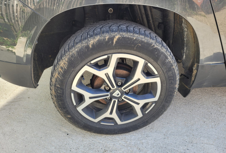 Dacia Duster 1.5 BLUE DCI 115 PRESTIGE 4WD 4X4 GPS CAMERA 360 SIEGES CHAUFFANTS ATTELAGE