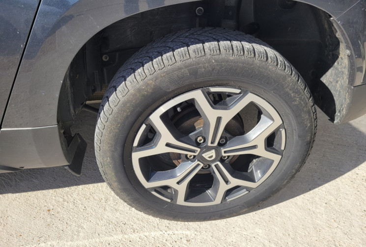 Dacia Duster 1.5 BLUE DCI 115 PRESTIGE 4WD 4X4 GPS CAMERA 360 SIEGES CHAUFFANTS ATTELAGE