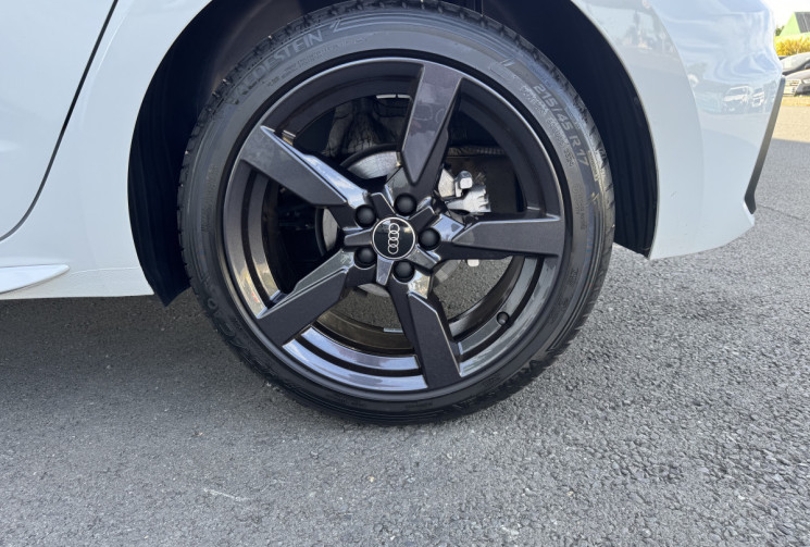 Audi A1 1.5 TFSI 150ch S line S tronic 7 / GTIE CONSTUCTEUR