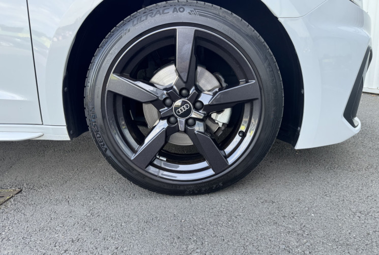 Audi A1 1.5 TFSI 150ch S line S tronic 7 / GTIE CONSTUCTEUR