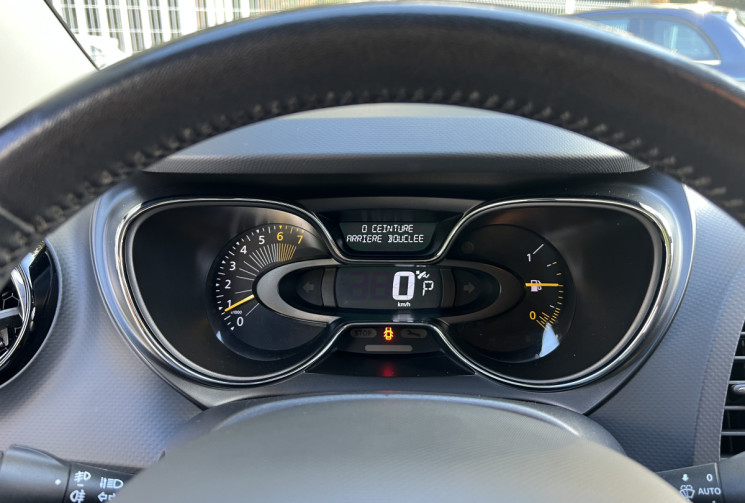 Renault Captur 1.2 Tce 120 Intens EDC / Seulement 46 780 km / Caméra / Keyless / Moteur à Chaine