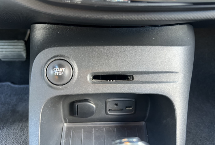 Renault Captur 1.2 Tce 120 Intens EDC / Seulement 46 780 km / Caméra / Keyless / Moteur à Chaine