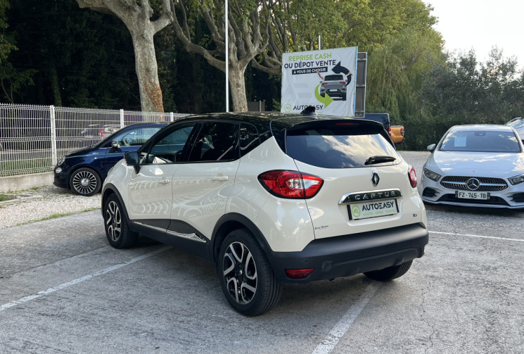 Renault Captur 1.2 Tce 120 Intens EDC / Seulement 46 780 km / Caméra / Keyless / Moteur à Chaine