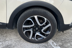 Renault Captur 1.2 Tce 120 Intens EDC / Seulement 46 780 km / Caméra / Keyless / Moteur à Chaine