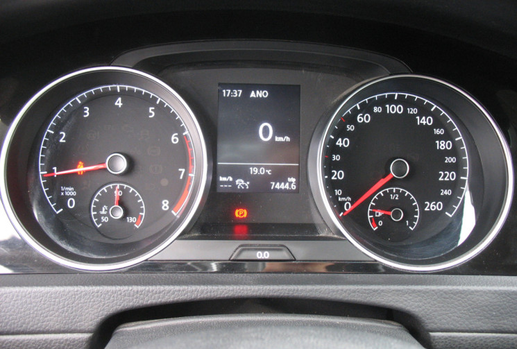 Volkswagen Golf VII SW TSI 110 Connect